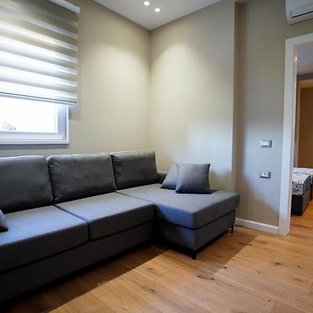 Klei'S Daily Apartment Tiranë Ngoại thất bức ảnh